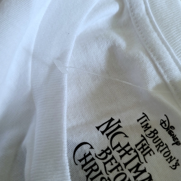 Tim Burton's The Nightmare😱 Before Christmas🎄 Graphic Tee👕 - NWT - Picture 7 of 15